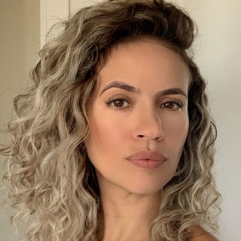 Prem Upa Shanta (Daniele) - Terapeuta Neotântrica | Sexualidade Plena | Terapia Individual e para Casais